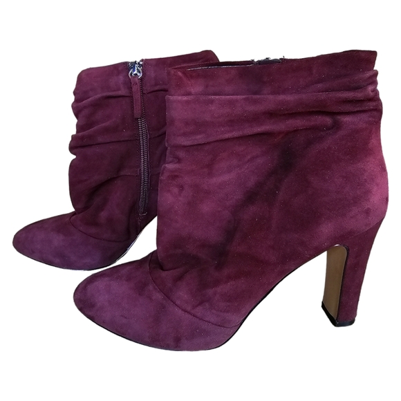 White House Black Market Suede Lou Ankle Booties Heeled Slouch Burgundy Size 9 - Picture 3 of 13